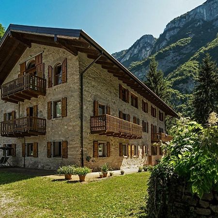 Villa Paradiso Parolari Tenno Buitenkant foto