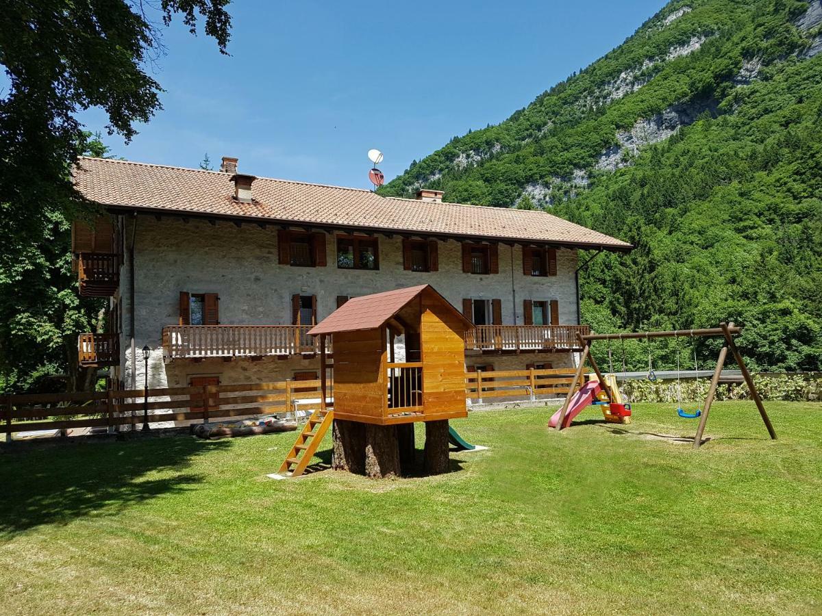 Villa Paradiso Parolari Tenno Buitenkant foto